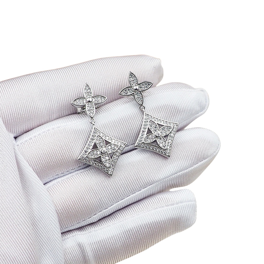 LVE055 Full crystal lv blossom stud earrings - ccjewelryacc