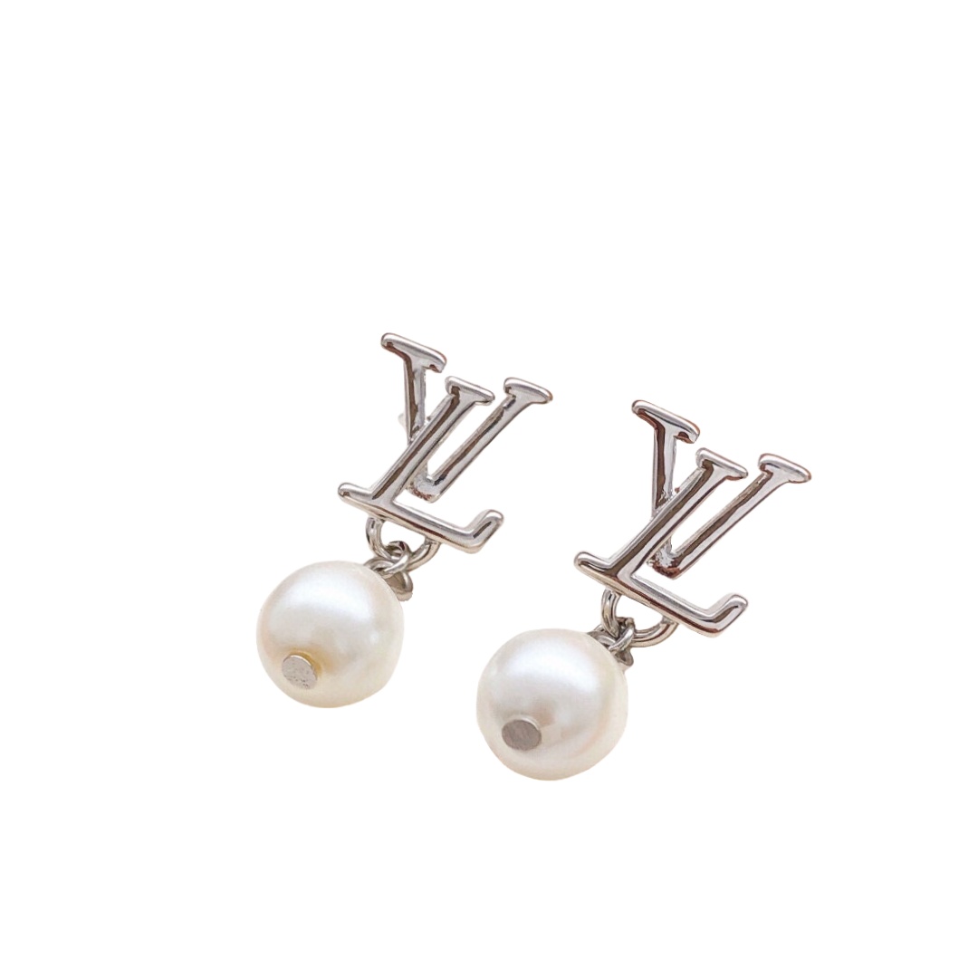 LVE081 Metal vl logo pearl pendant earring - ccjewelryacc