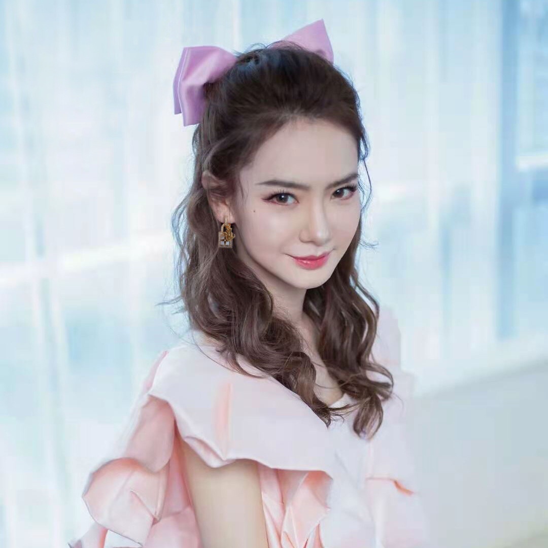 LVE020 Viutton crystal and mother of pearl lock earrings - ccjewelryacc