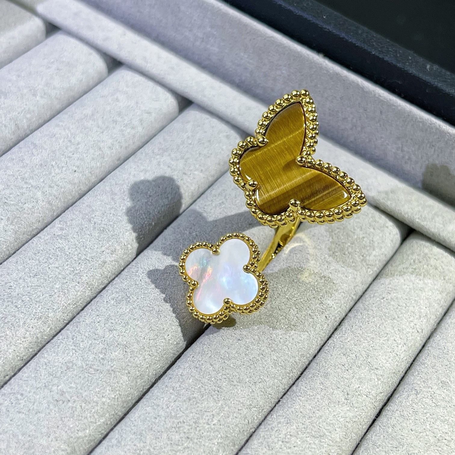 VCRS006 18k Rose Gold/gold onyx VCA Lucky Spring /Lucky Alhambra Ring - ccjewelryacc