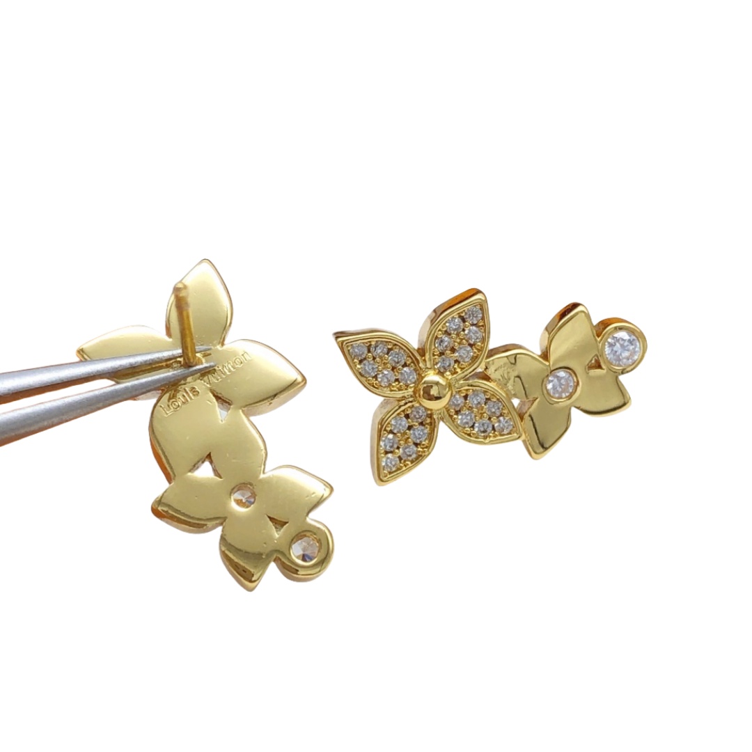 LVE109 L&V monogram diamond stud earrings - ccjewelryacc