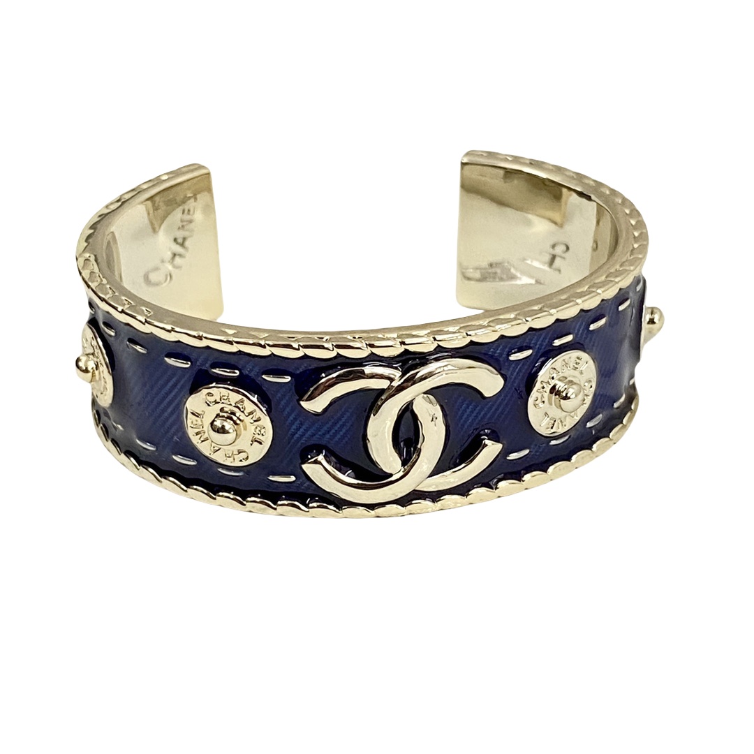 CCS103 24 Denim Blue CC logo with Engraved riveted gold coin Bangle Bracelet - ccjewelryacc