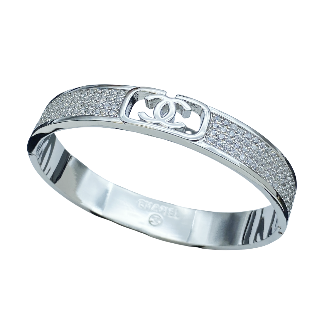 CCS002 Metal and crystal CC Bangle bracelet - ccjewelryacc