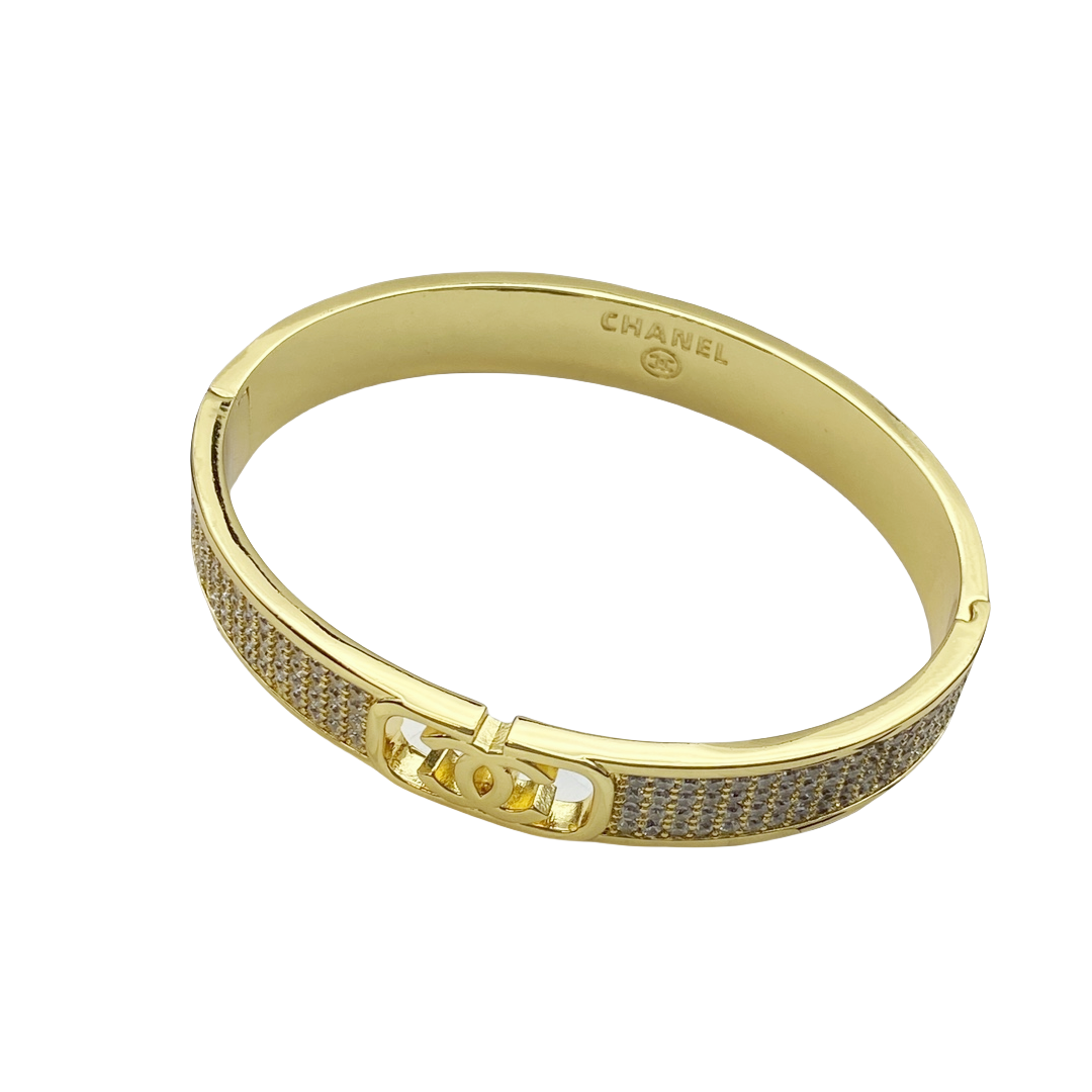 CCS002 Metal and crystal CC Bangle bracelet - ccjewelryacc