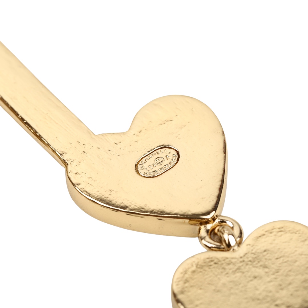 BCB400 Metal leater Note pink heart cc logo brooch pin - ccjewelryacc