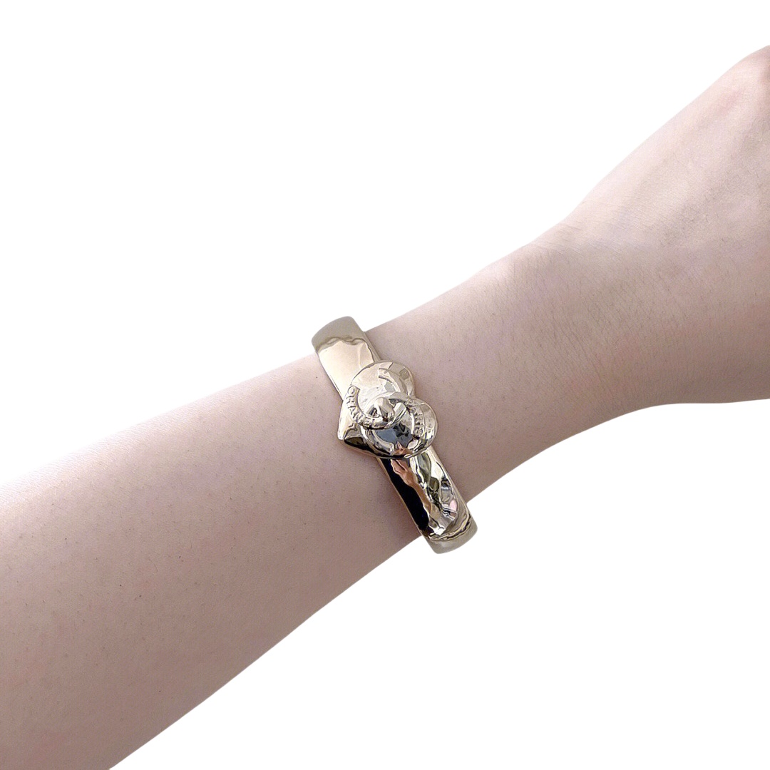 CCS194 Metal Heart CC logo bangle bracelet - ccjewelryacc