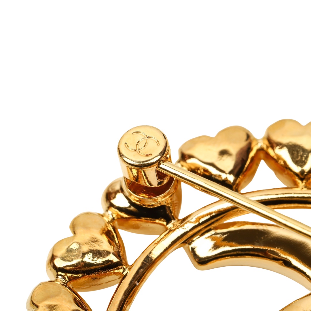 BCB226 Round Heart CC logo brooch pin - ccjewelryacc