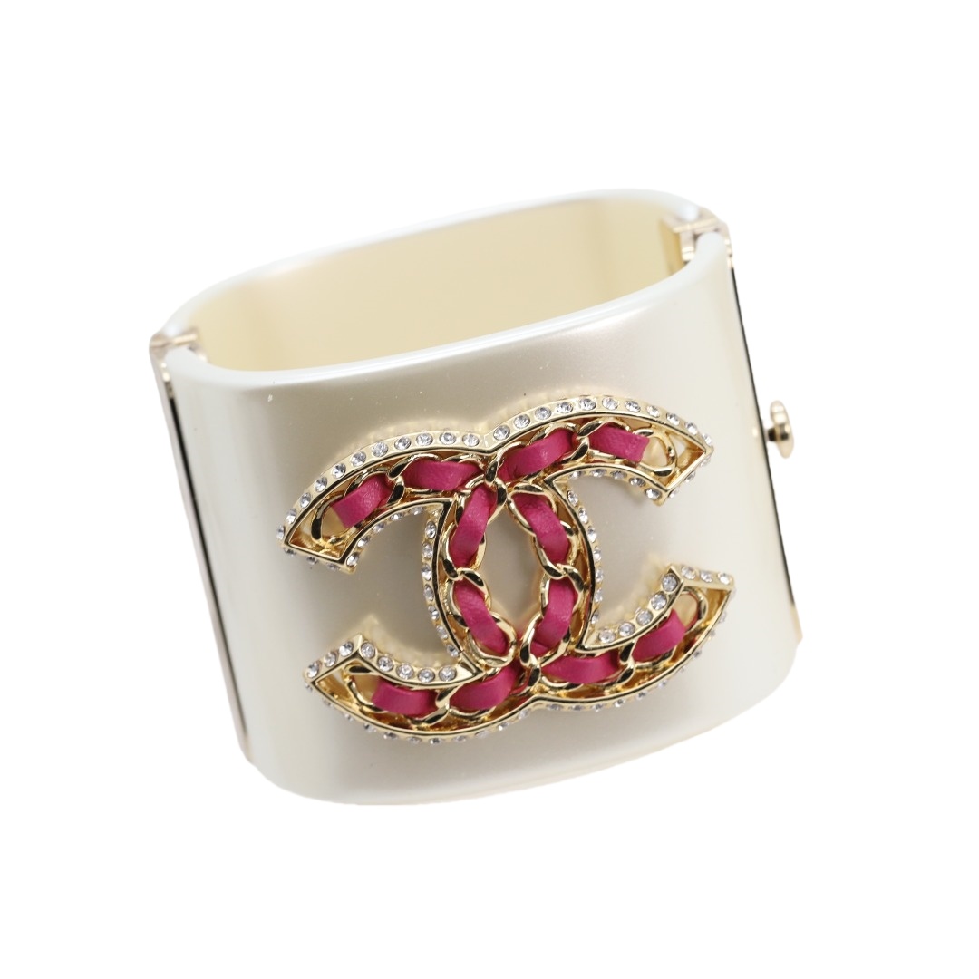 CCS083 CC acrylic cuff bracelet - ccjewelryacc