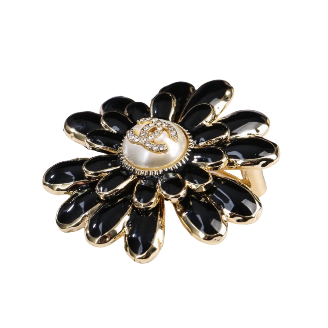 BCB189 Crystal CC Logo Black Sunflower brooch - ccjewelryacc