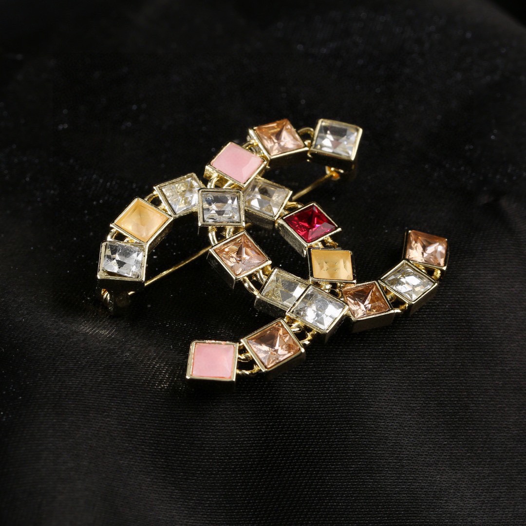 BCB267 Multicolor CC Logo brooch pin - ccjewelryacc