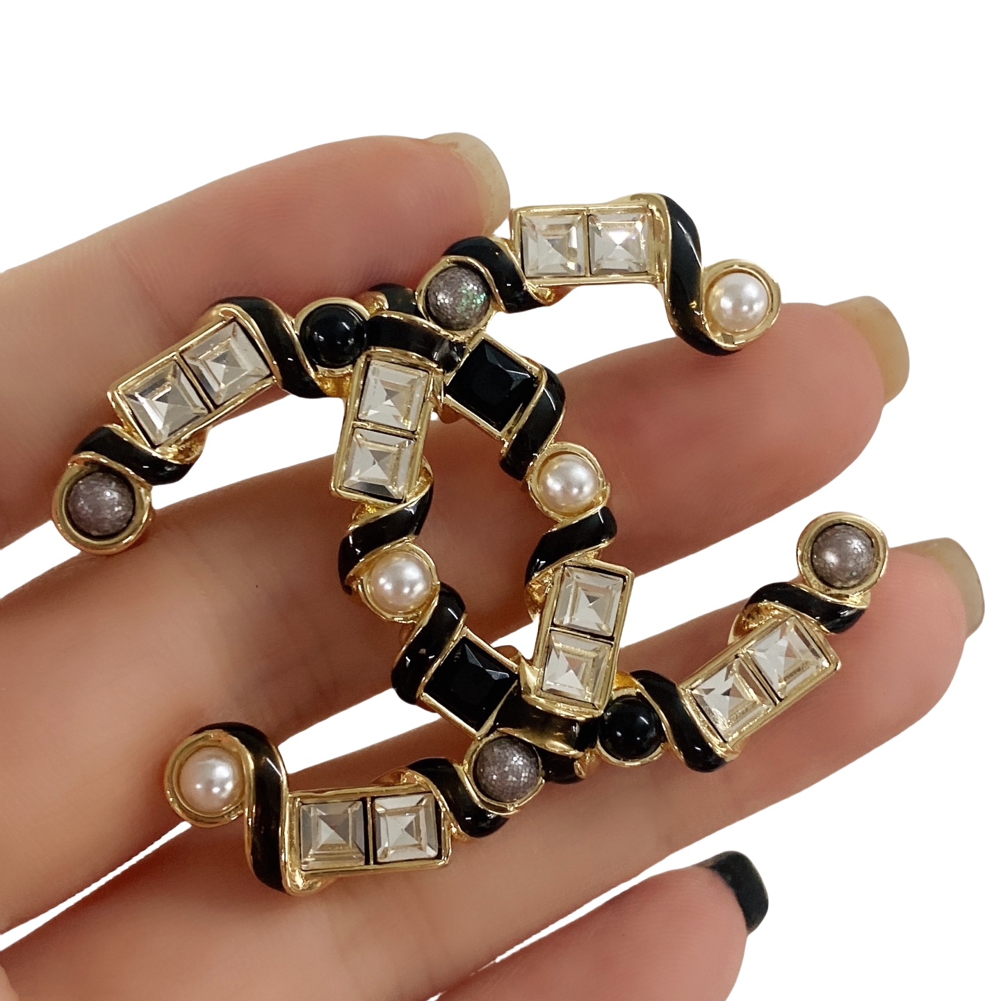 BCB126 Coloured glaze CC Logo brooch Pin - ccjewelryacc