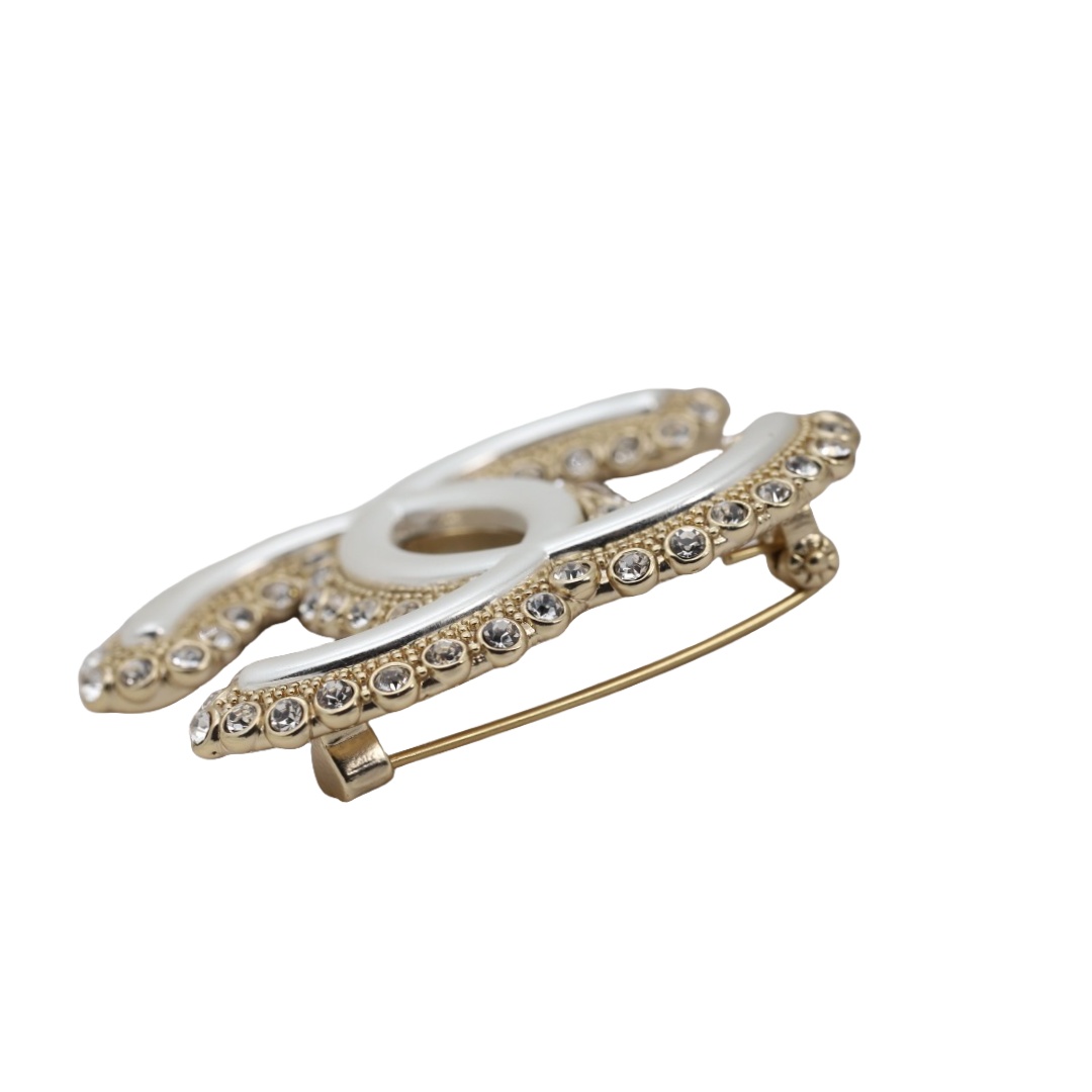 BCB134 CZ Rhinestone CC Logo brooch Pin - ccjewelryacc