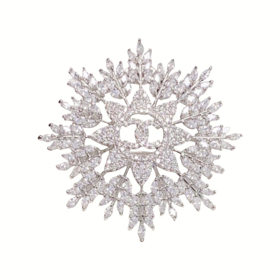 BCB370 Full crystal sparkling CC snowflake brooch - ccjewelryacc