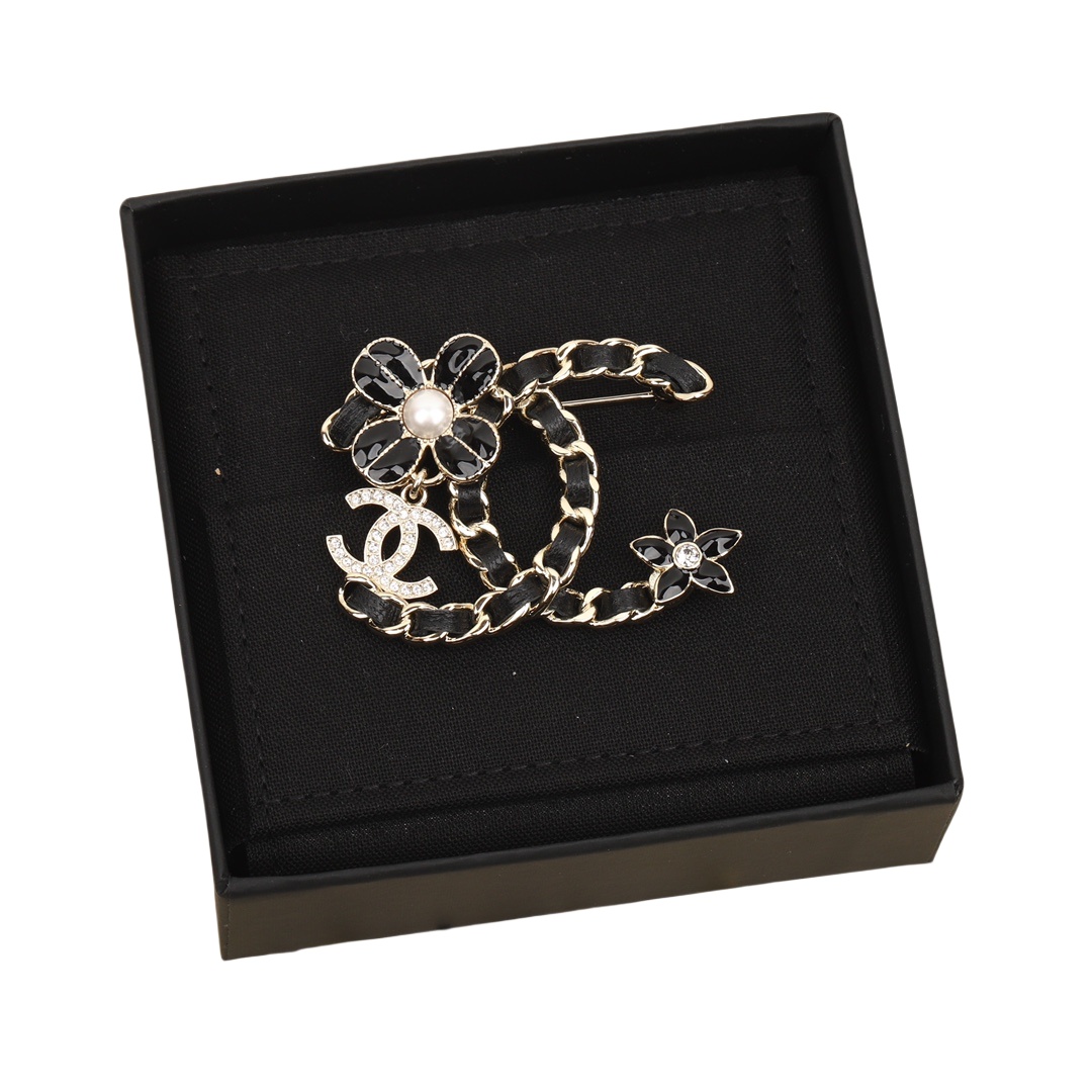 BCB216 Metal leather with flower CC Logo brooch pin - ccfashionjewelry