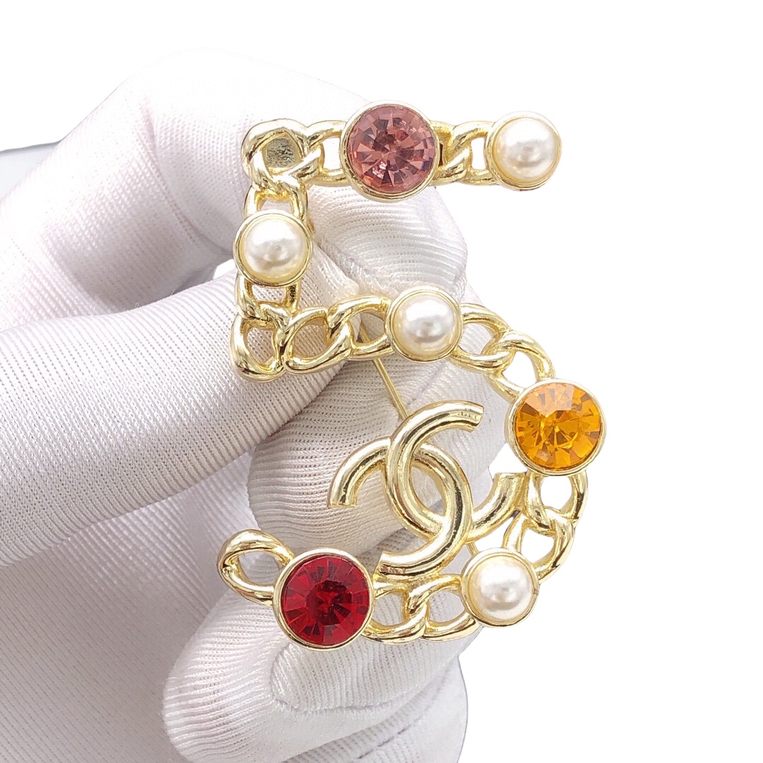 BCB405 Multicolor rhinestone and pearl No 5 brooch pin - ccjewelryacc