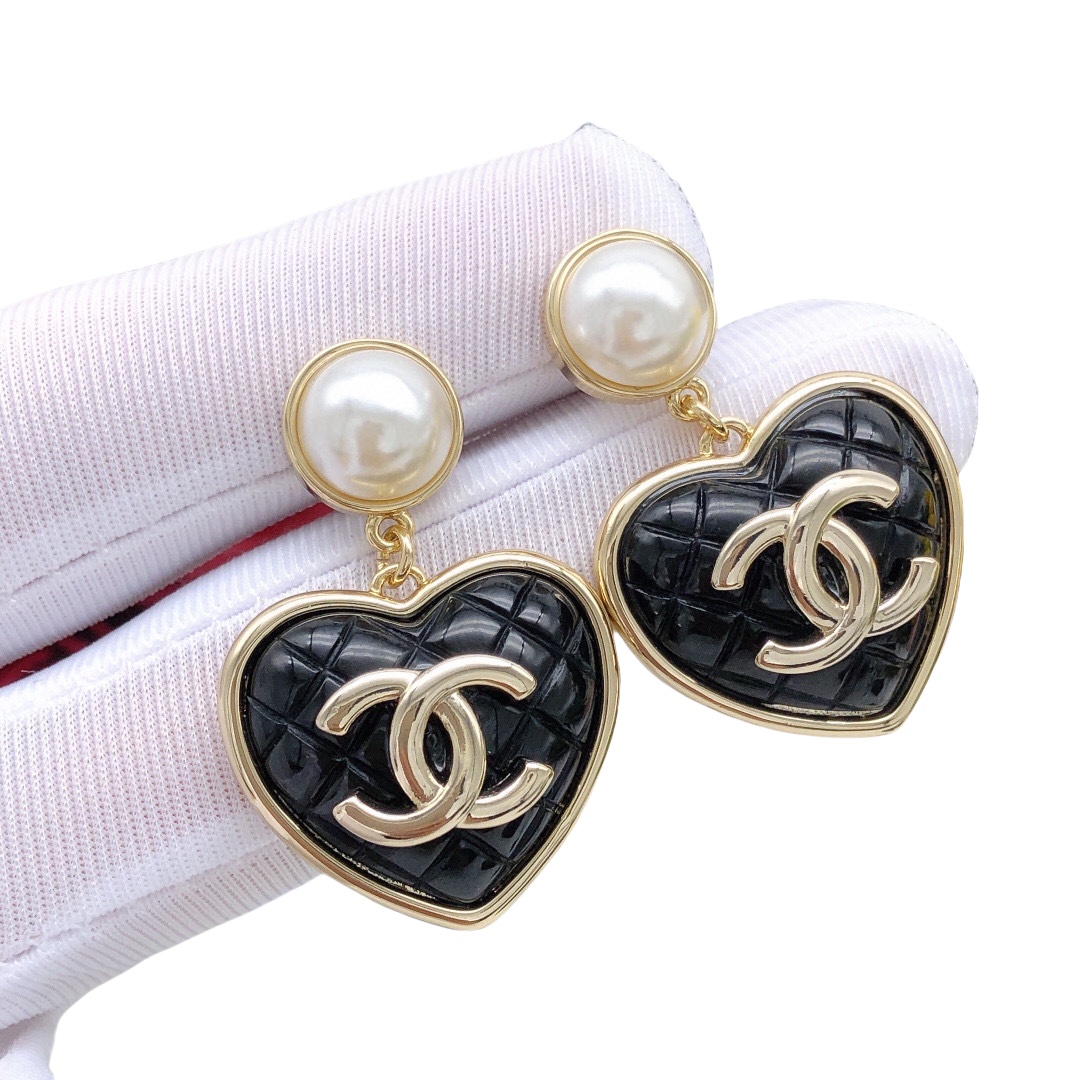 CCE729 Ling plaid  Heart cc logo drop Earring For Women - ccjewelryacc