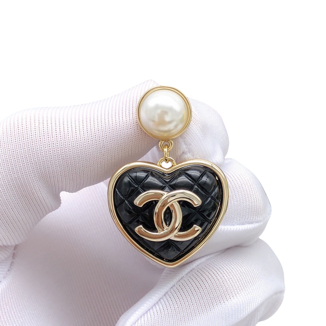 CCE729 Ling plaid  Heart cc logo drop Earring For Women - ccjewelryacc