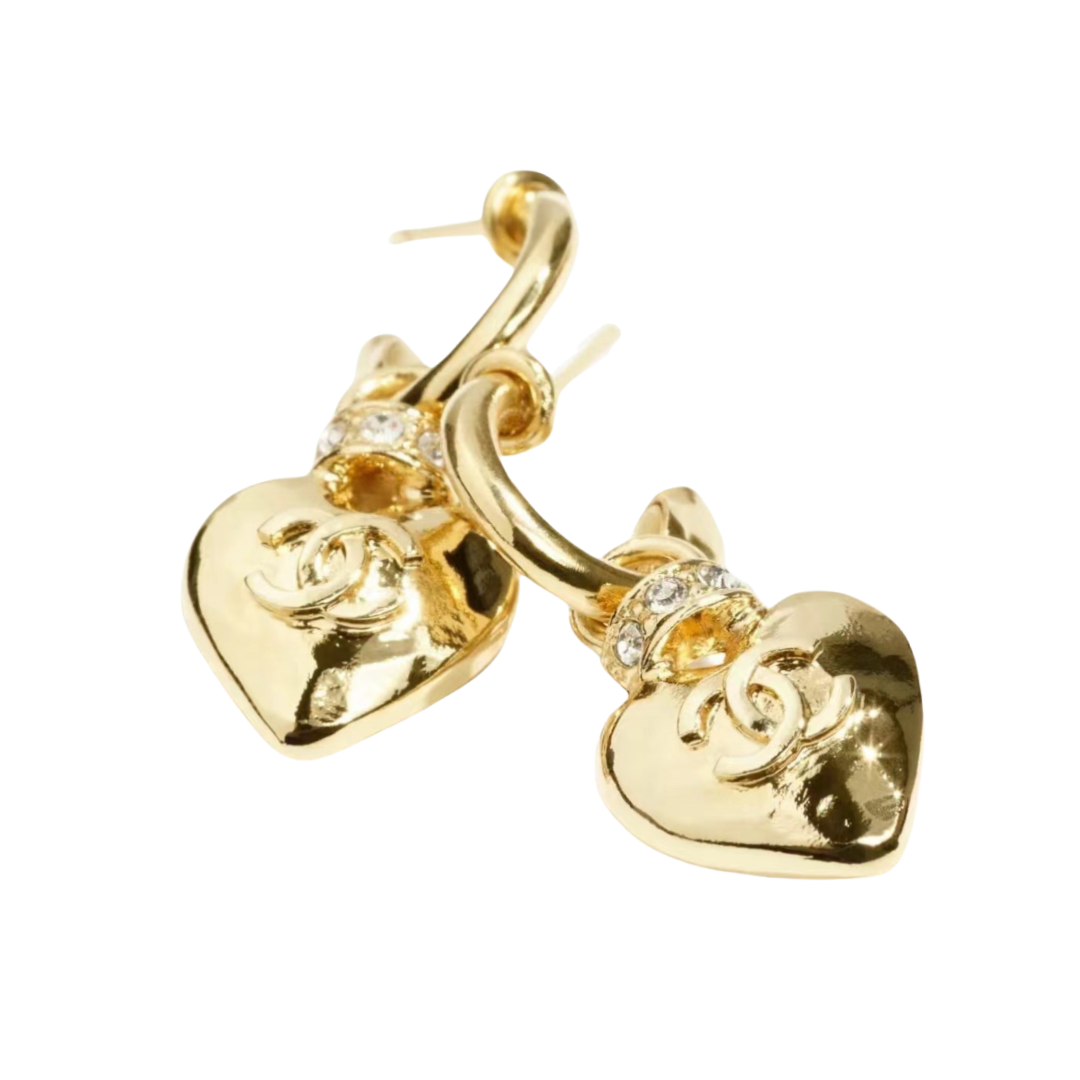 CCE487 Chanel 24P gold heart earring with cc logo - ccjewelryacc