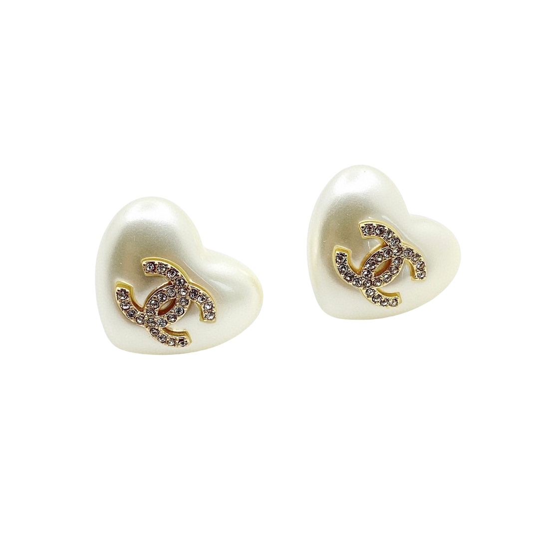 CCE809 Mini Black /white acrylic Heart with crystal cc logo stud earrings - ccjewelryacc