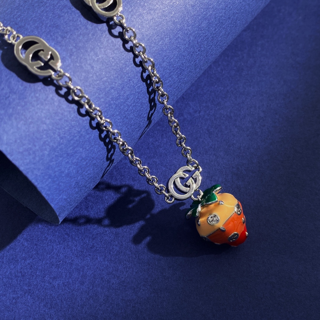 GGN048 GG strawberry Pendtant necklace - ccjewelryacc