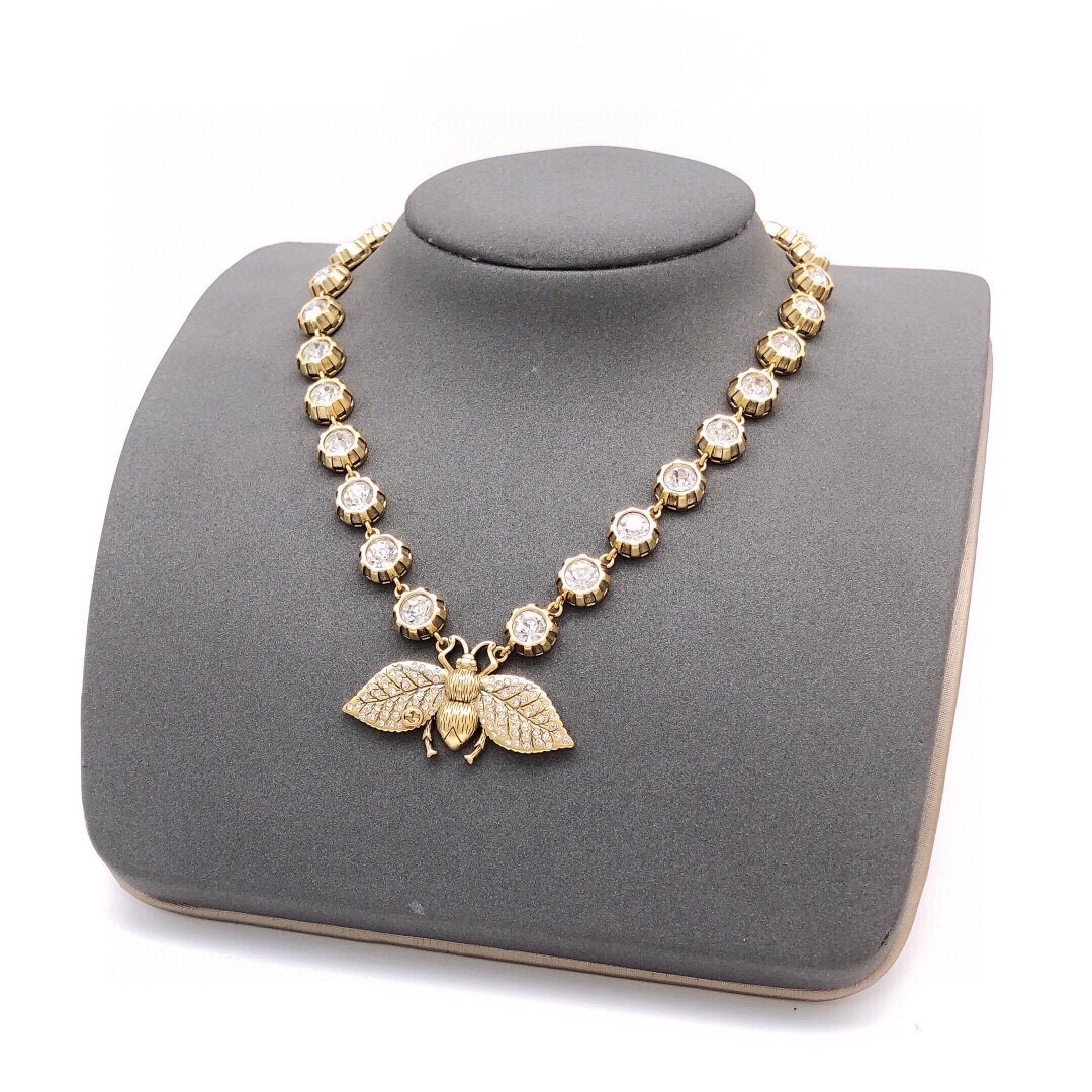 GGN003 GG gold bee necklace with rhinestone - ccjewelryacc