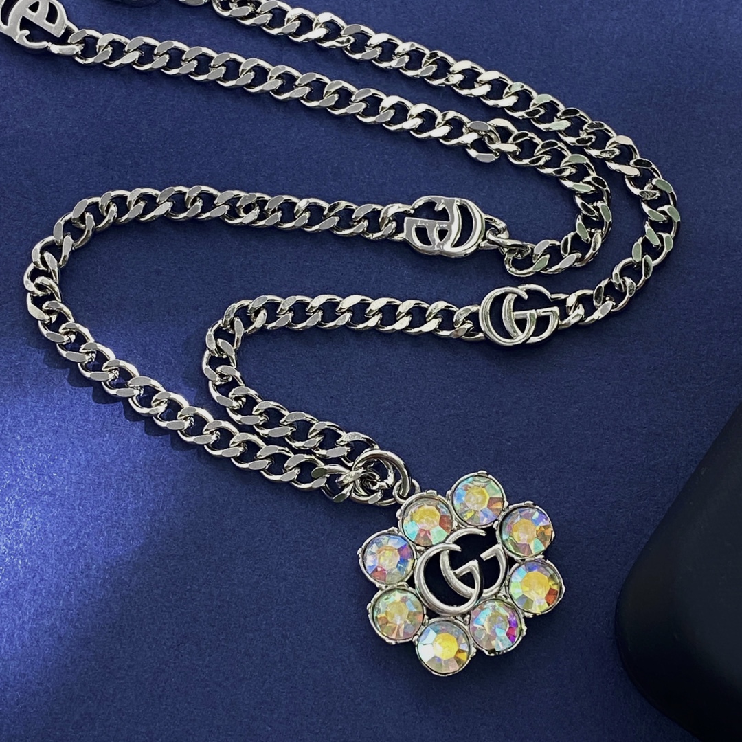 GGN011 Colorful rhinestone GG logo pendant necklace - ccjewelryacc