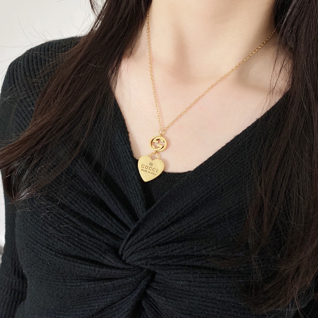 GGN041 Interlocking g with trademark heart pendant necklace - ccjewelryacc