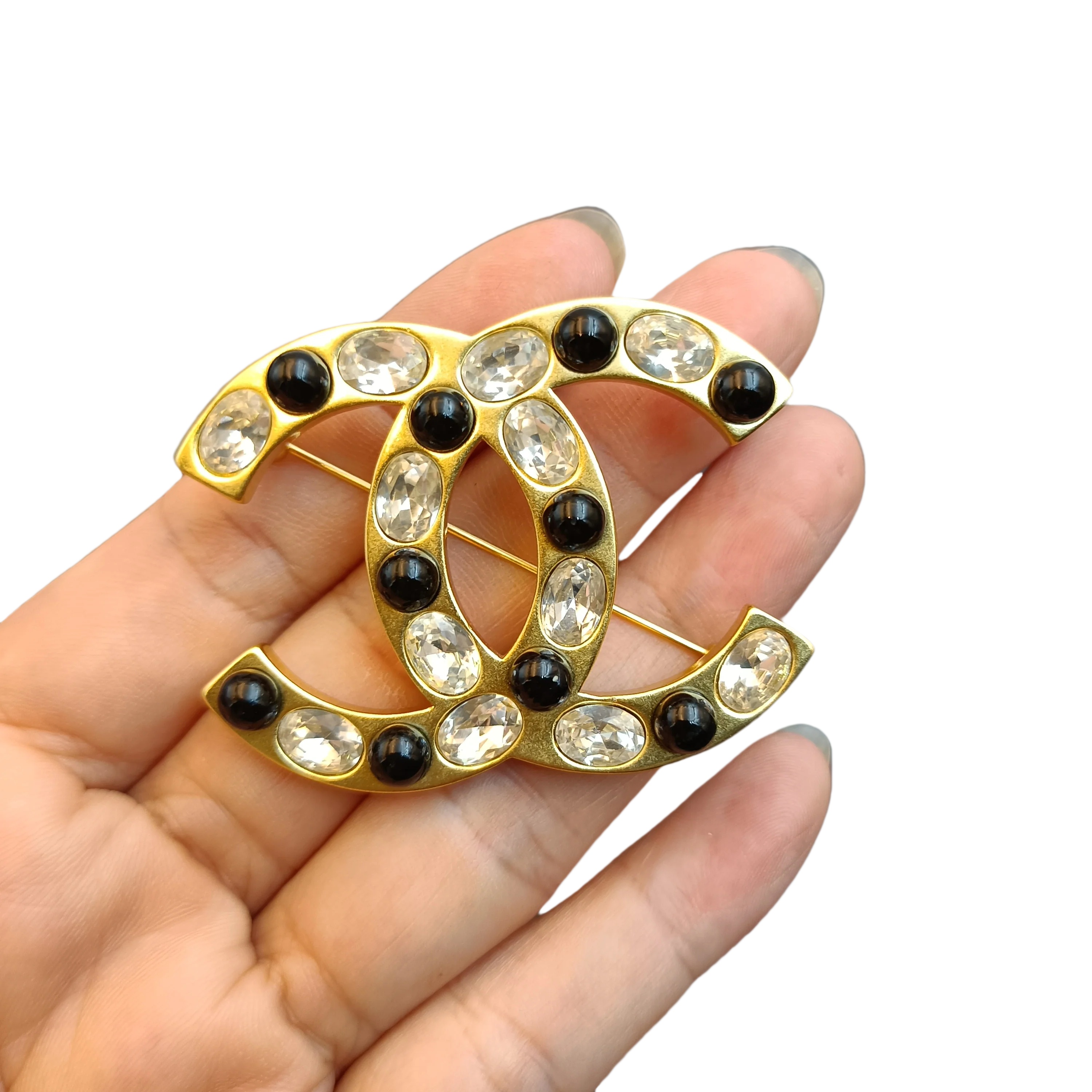 BCB317 Oval Rhinestone and black stone CC Logo brooch - ccfashionjewelry