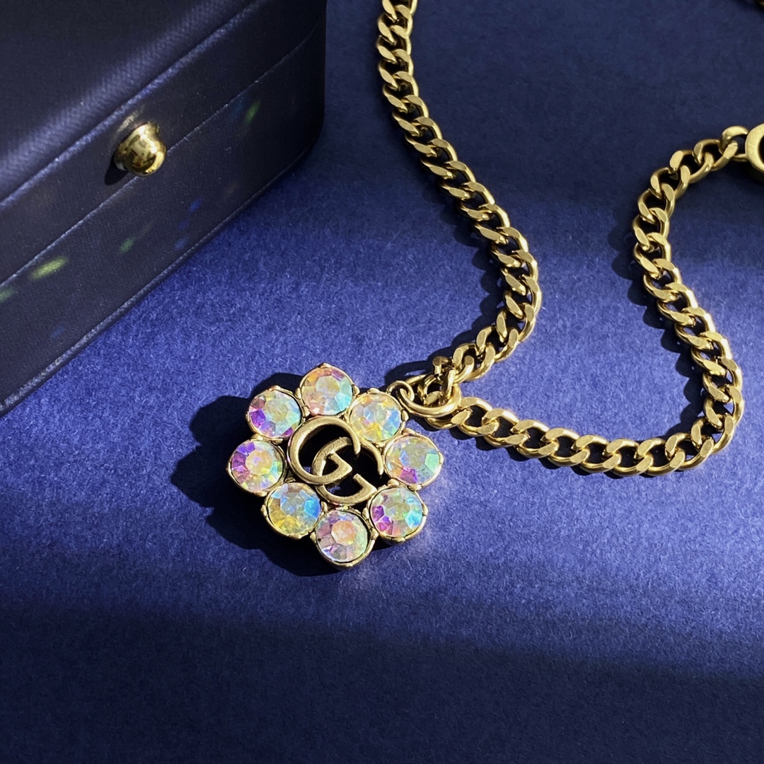 GGN011 Colorful rhinestone GG logo pendant necklace - ccjewelryacc