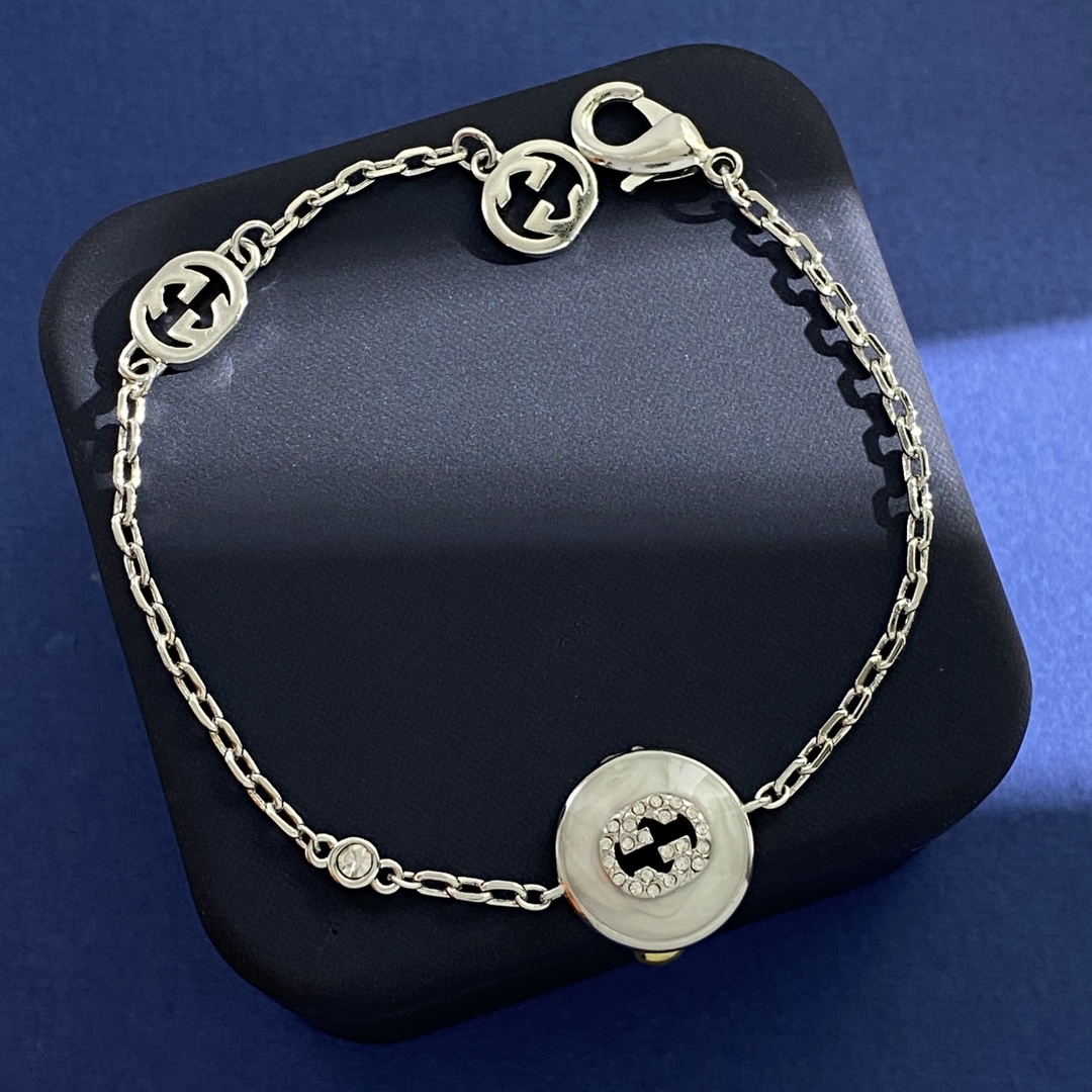 GGS035 Interlocking G mother of pearl bracelet - ccfashionjewelry