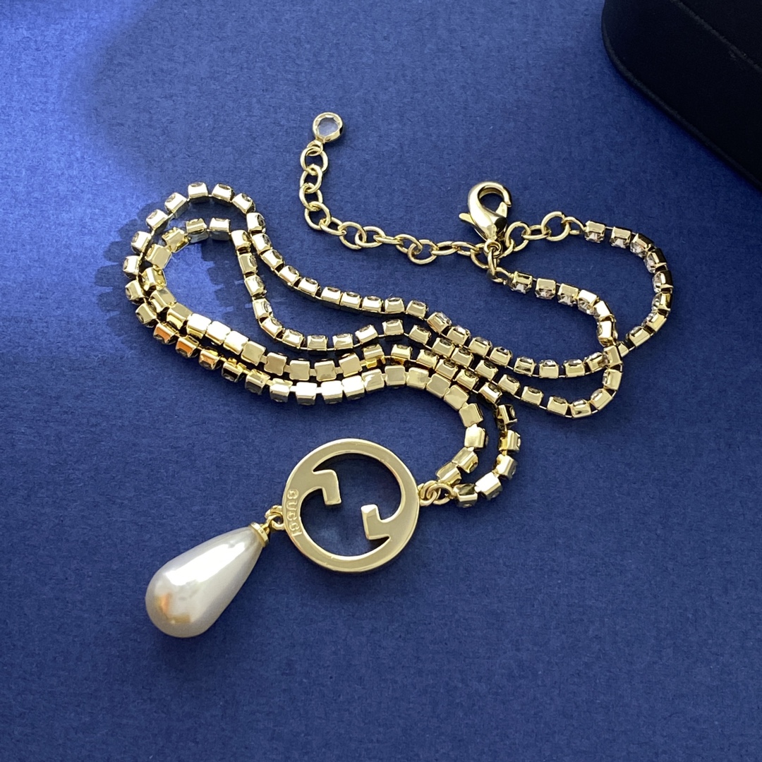 GGN056 Interlocking g pearl crystal chain necklace - ccjewelryacc