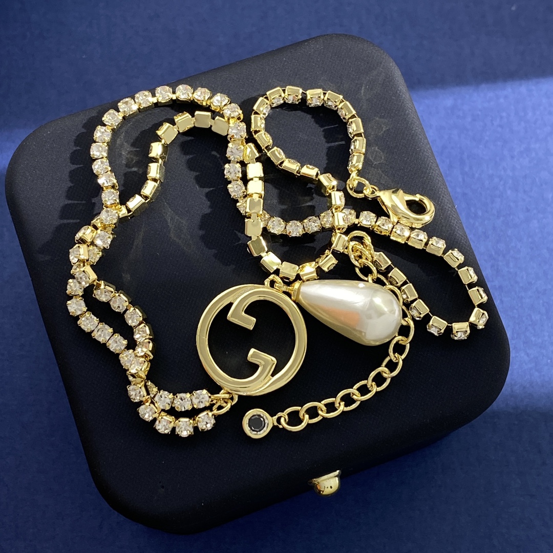 GGN056 Interlocking g pearl crystal chain necklace - ccjewelryacc