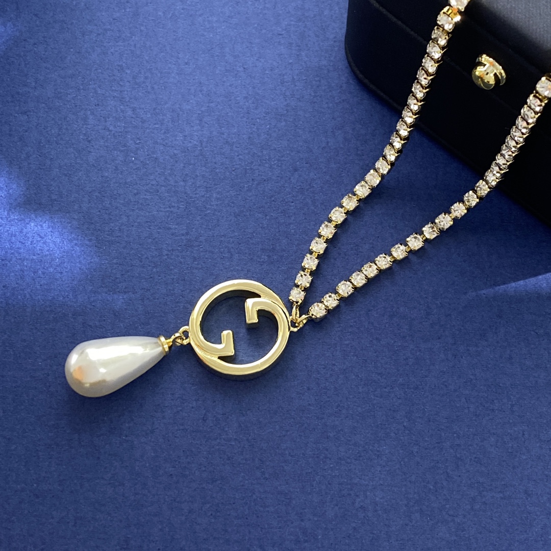 GGN056 Interlocking g pearl crystal chain necklace - ccjewelryacc