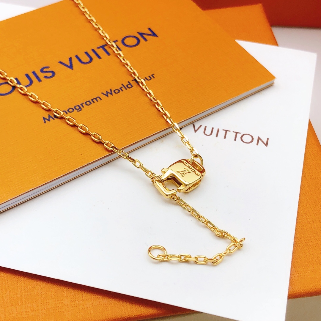 LVN027 louis mother of pearl blossom pendant necklace - ccjewelryacc