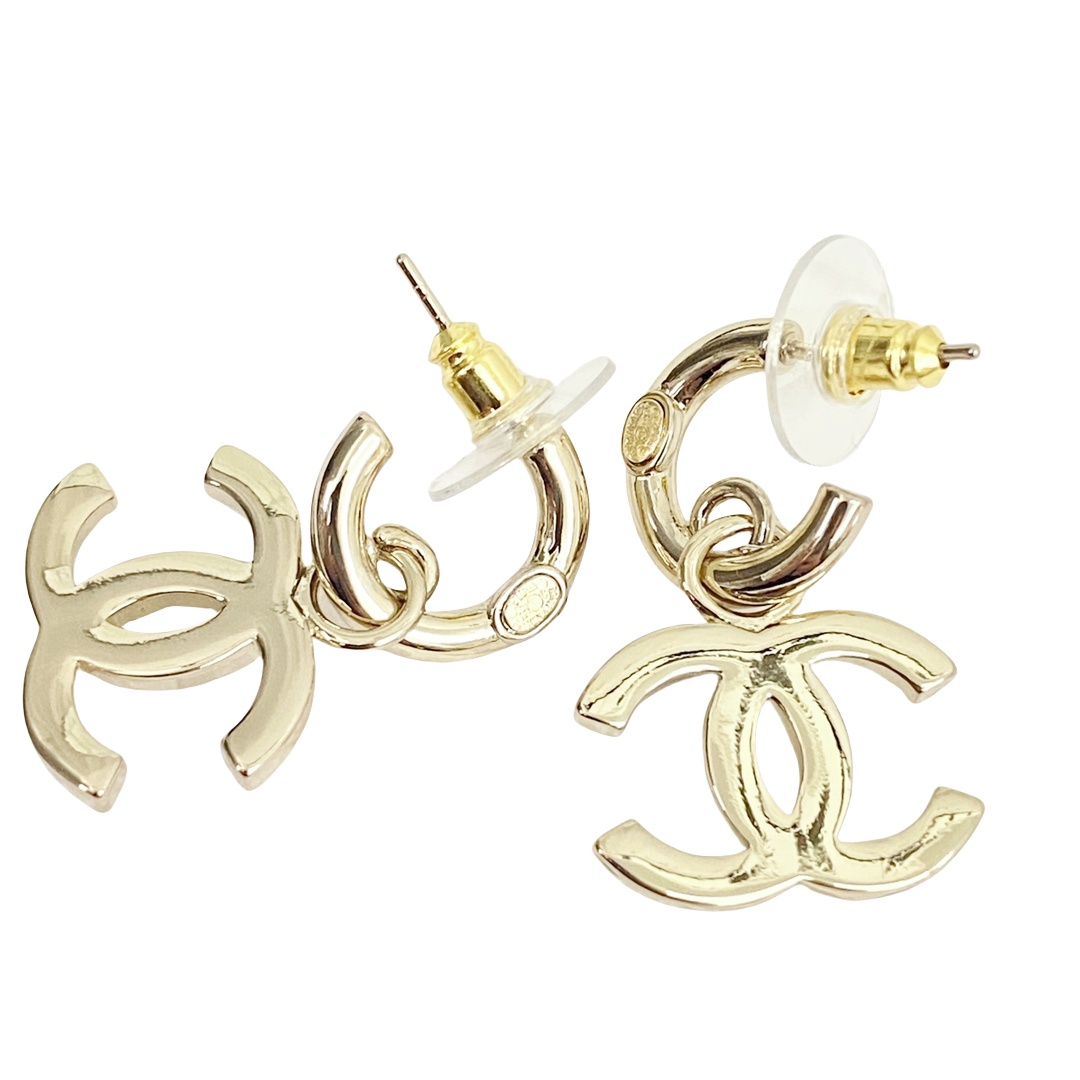 CCE636 24 diamond pattern CC logo hook earring - ccjewelryacc