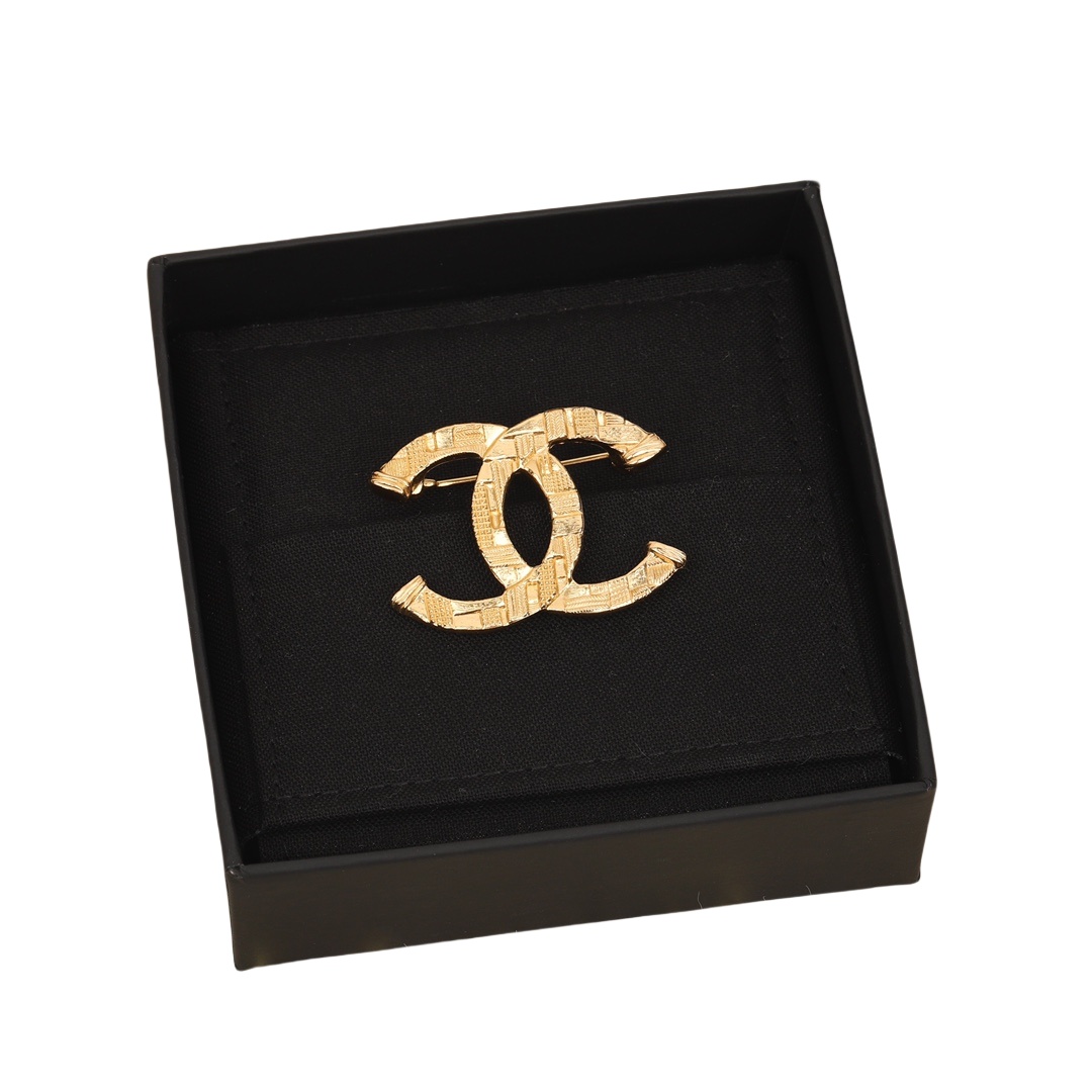 BCB283 Metiers d art Collection embossment CC logo brooch pin - ccfashionjewelry