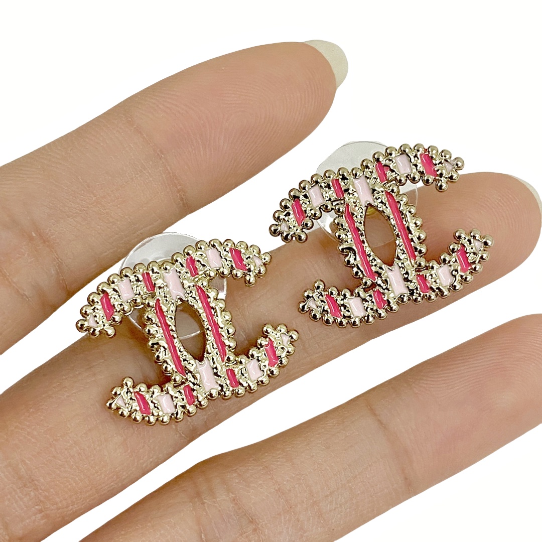 CCE587 24P enamel CC logo earring - ccjewelryacc