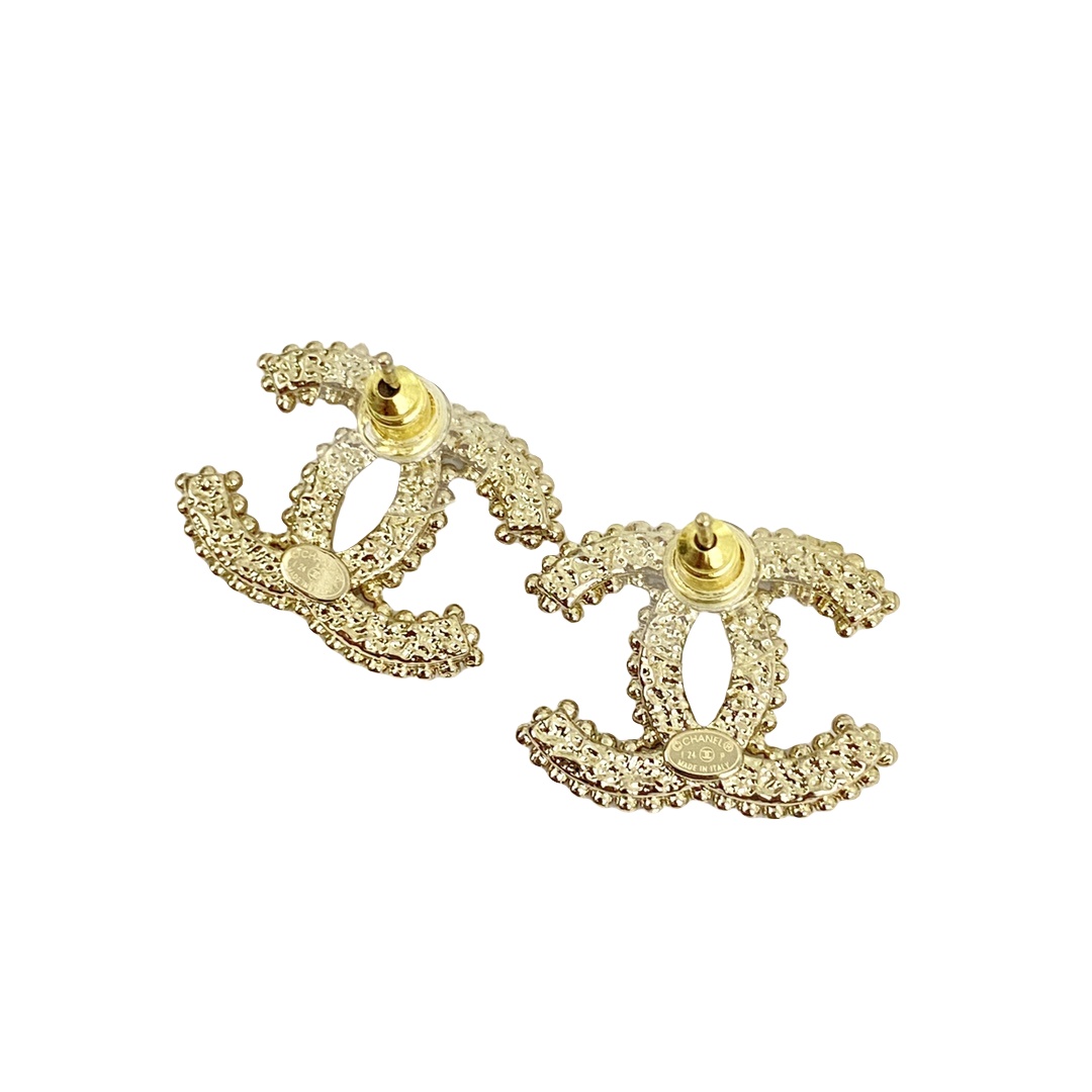CCE587 24P enamel CC logo earring - ccjewelryacc