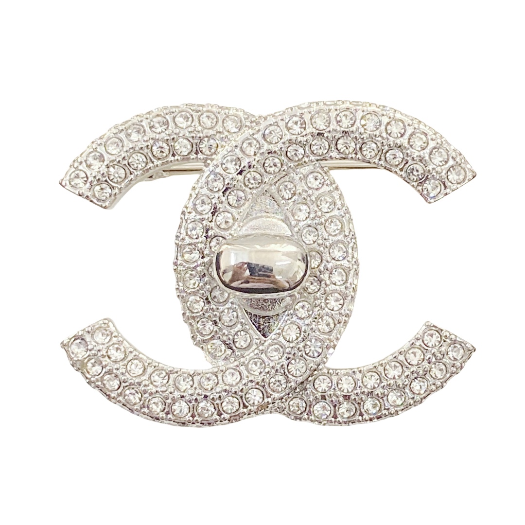 BCB428 22A Full crystal sparkling CC brooch pin - ccjewelryacc