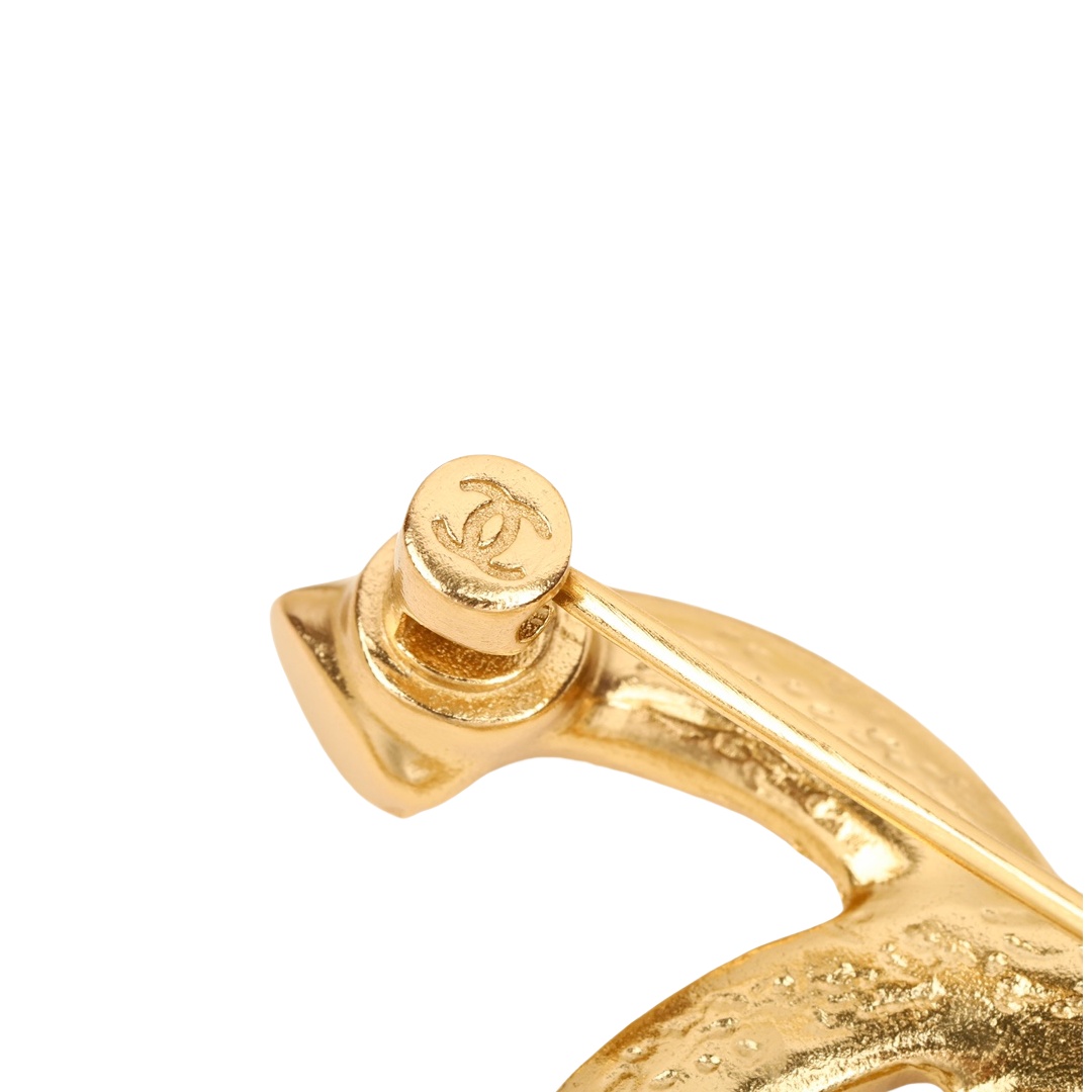 BCB283 Metiers d art Collection embossment CC logo brooch pin - ccjewelryacc