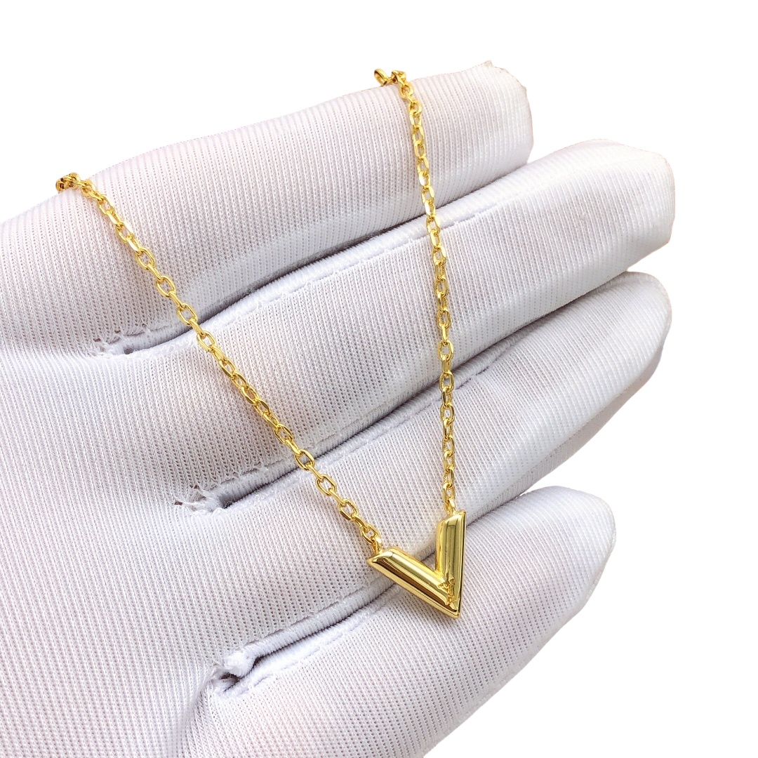 LVN074 LOUIS V pendant Necklaces Women's - ccjewelryacc