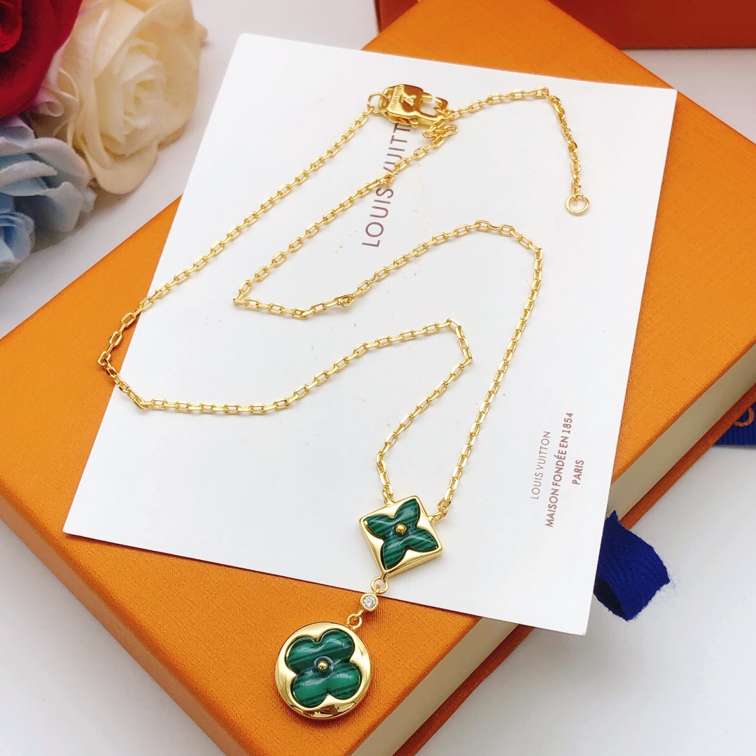 LVN027 louis mother of pearl blossom pendant necklace - ccjewelryacc