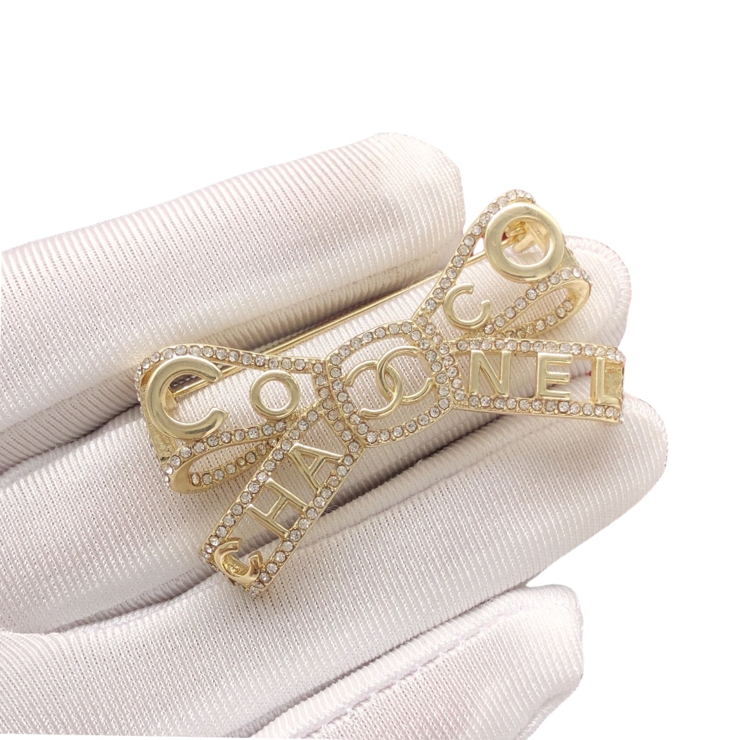 BCB404 CC Metal crystal bow brooch pin - ccjewelryacc