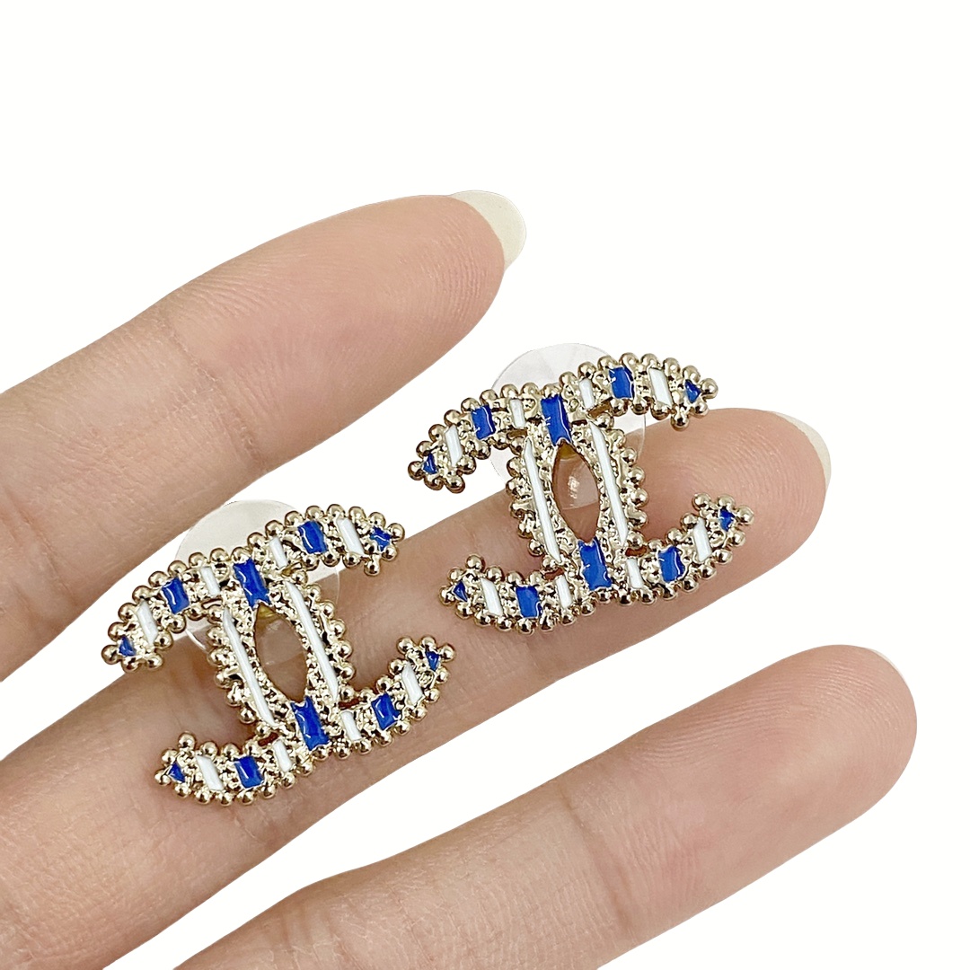 CCE587 24P enamel CC logo earring - ccjewelryacc