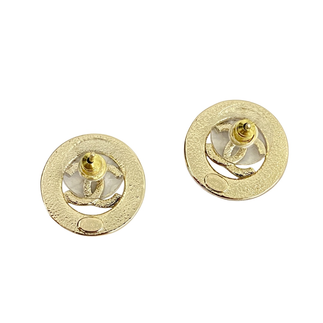 CCE583 24P white and black enamel cc logo earring - ccjewelryacc