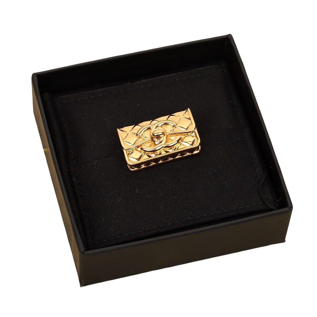 BCB434 24C metal gold bag with cc logo brooch pin - ccjewelryacc