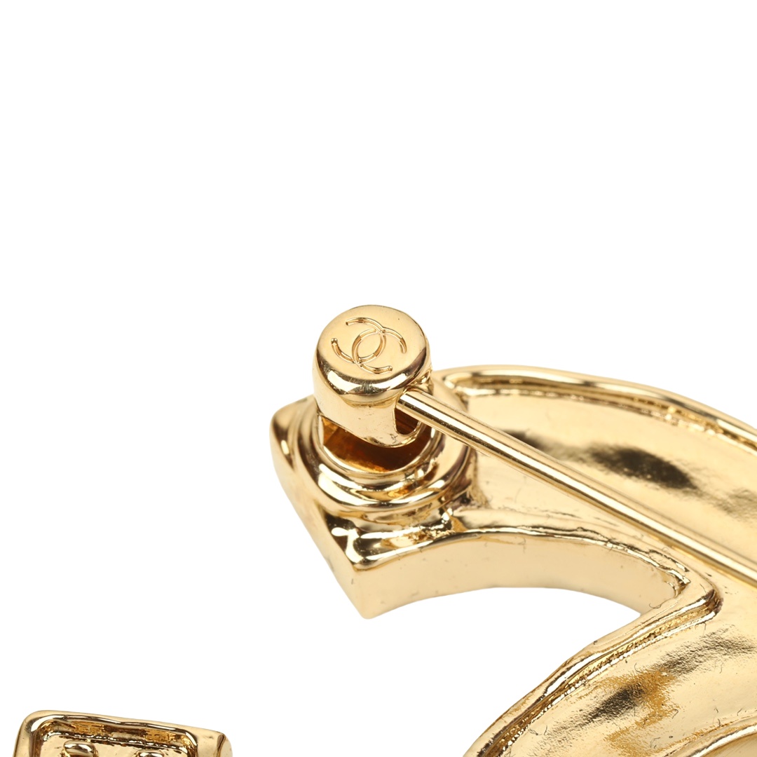 BCB435 23S Black Fake leather texture cc logo Brooch pin - ccjewelryacc