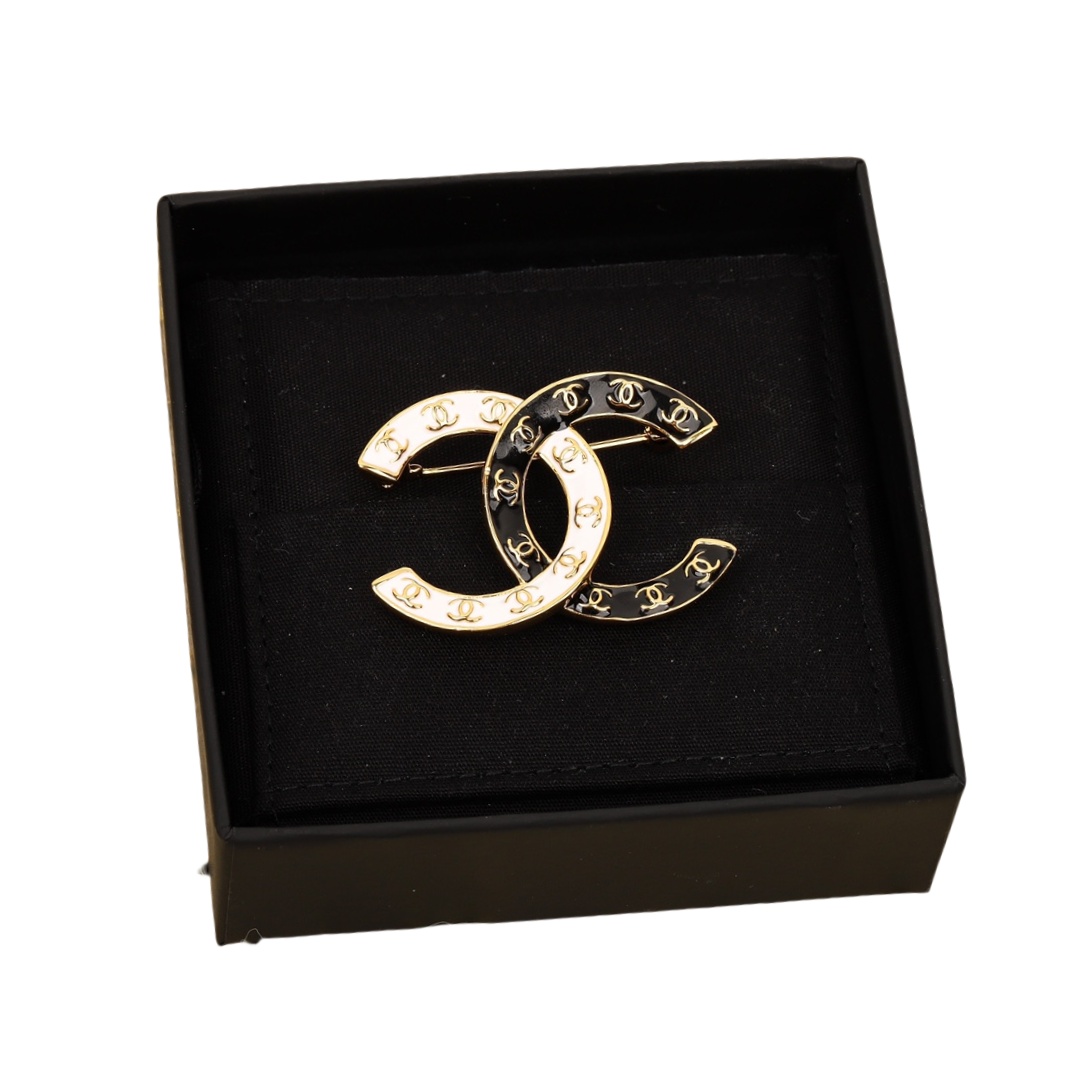 BCB302 24P White and black enamel Double C brooch pin - ccjewelryacc