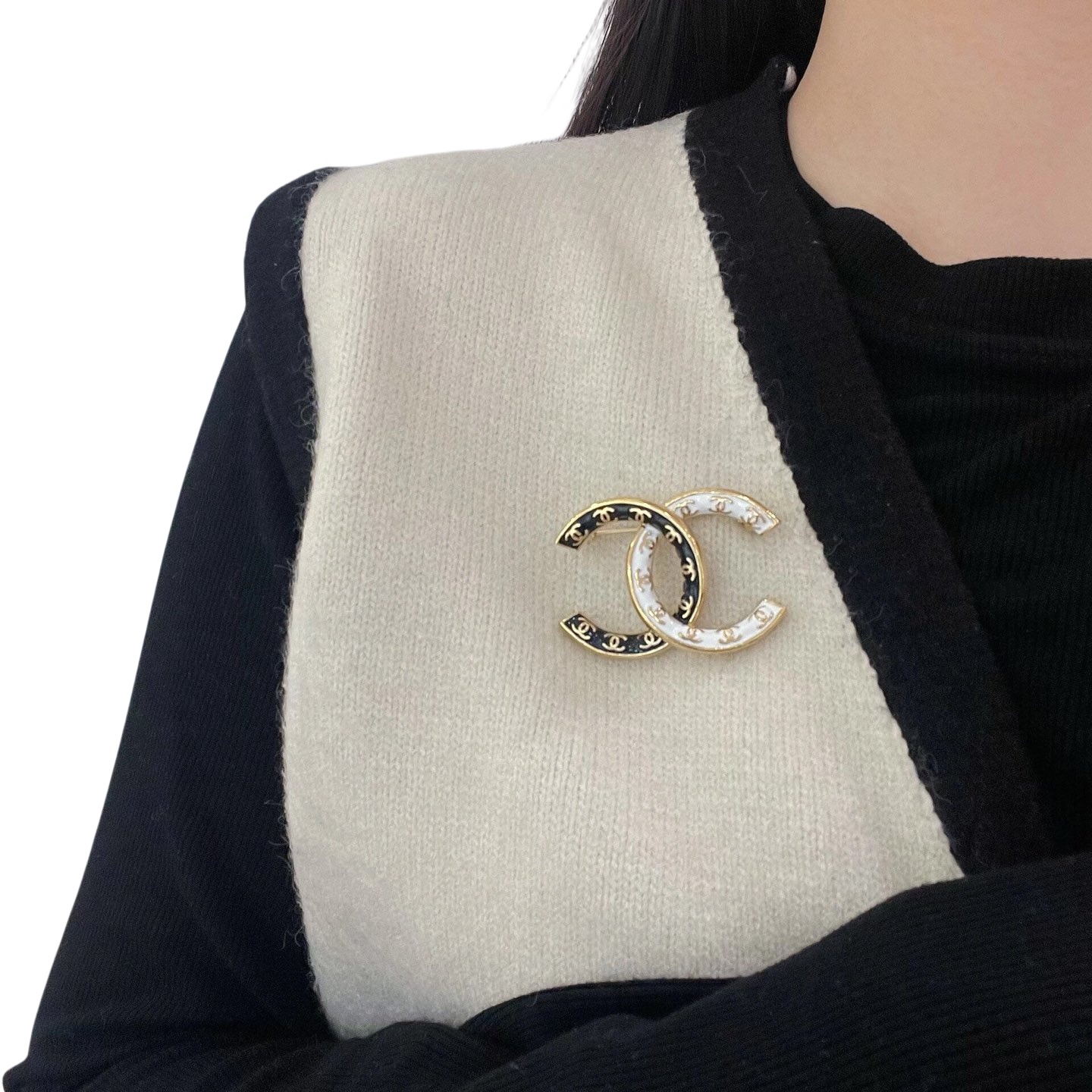 BCB302 24P White and black enamel Double C brooch pin - ccjewelryacc