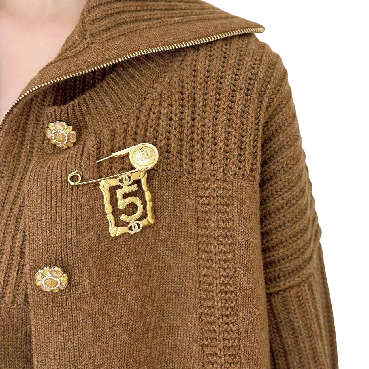 BCB444 Square hollow-out Gold Number 5 Brooch pin - ccjewelryacc